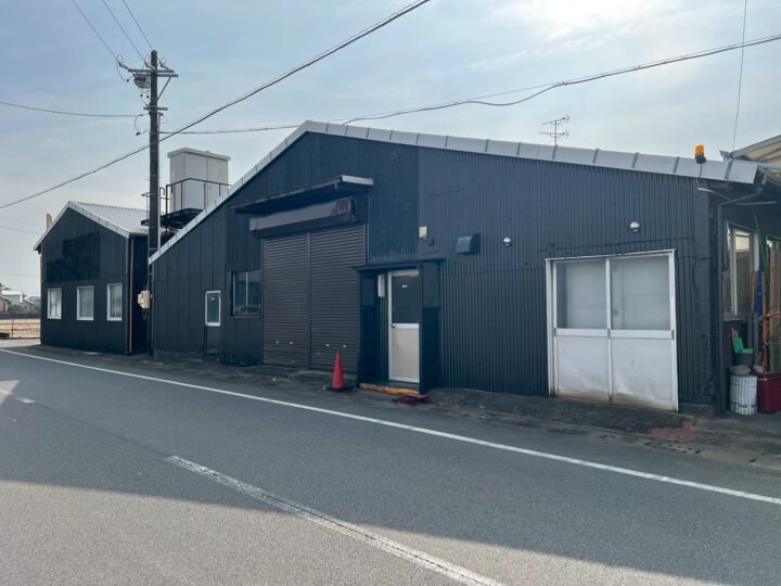 倉庫塗装工事　大垣市K様邸