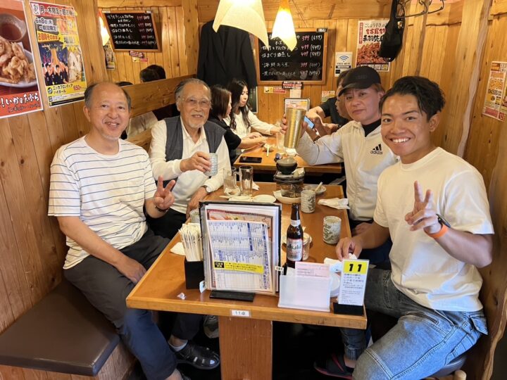 食事会にお招きいただきました